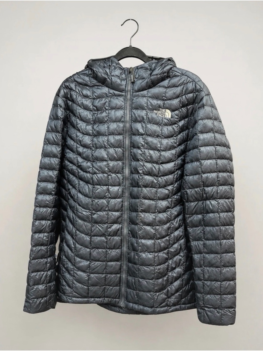 The North Face Men’s Hooded Puffer Jacket - Dark Gray